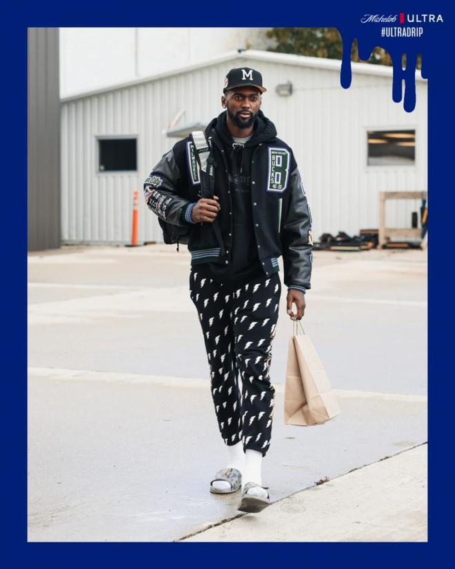 体现了他对 体现了他对